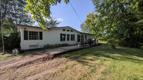 9885 E Pere Marquette Road, Clare MI 48617 home for sale