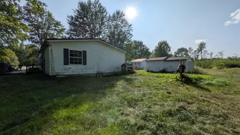 9885 E Pere Marquette Road, Clare MI 48617 photo 4