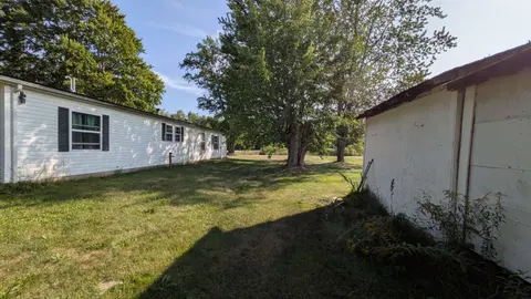 9885 E Pere Marquette Road, Clare MI 48617 photo 5