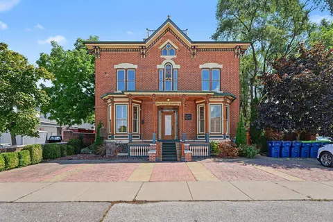 814 N Monroe Street, Bay City MI 48708 photo 2