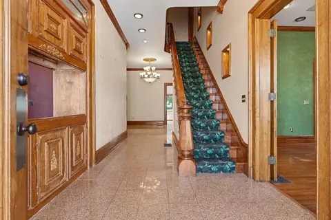 814 N Monroe Street, Bay City MI 48708 photo 4