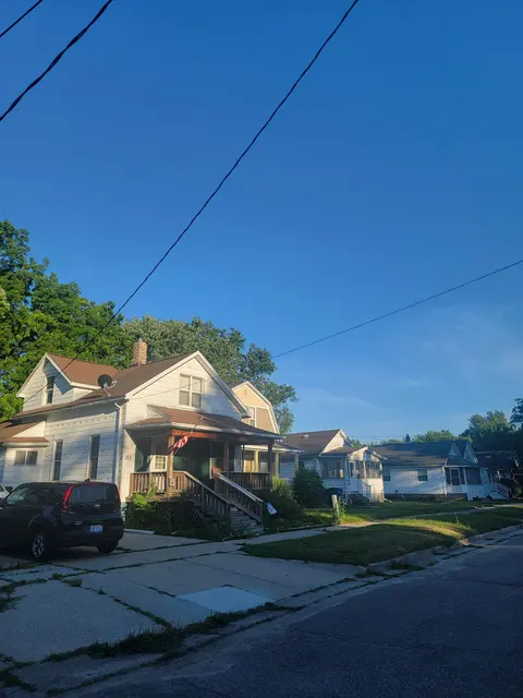 203 S Warner Street, Bay City MI 48706 photo 2