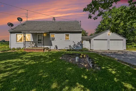 7265 Bay Road, Saginaw MI 48604 home for sale