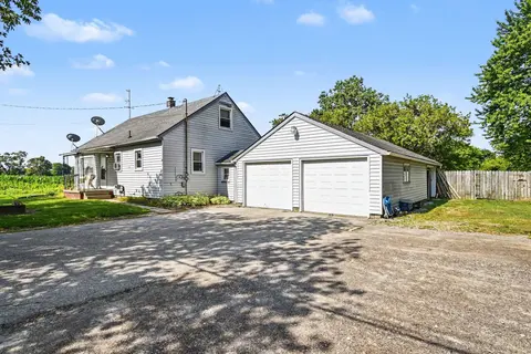 7265 Bay Road, Saginaw MI 48604 photo 2