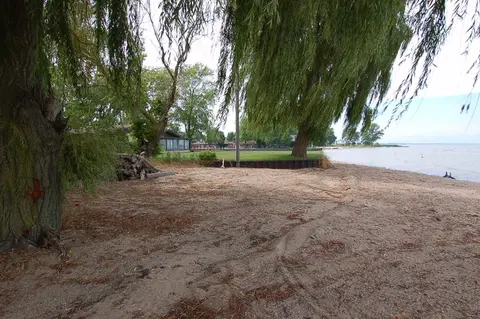 227 Bayside Park Drive, Bay City MI 48706 home for sale