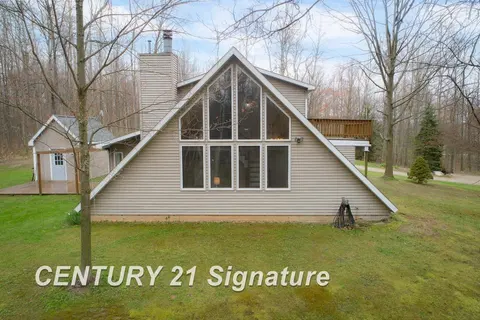 1180 Winding Wood Drive, Farwell MI 48622 photo 2