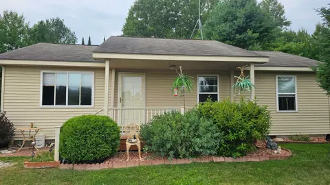 5453 Darby Way, Gladwin MI 48624 photo 4
