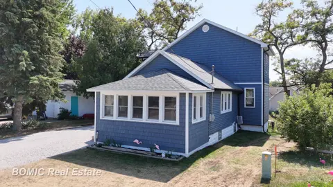 6751 West Street, Caseville MI 48725 photo 4