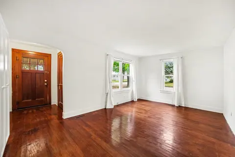 2004 28th Street, Bay City MI 48708 photo 3