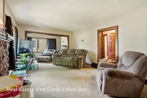 1841 Gratiot Avenue, Saginaw MI 48602 photo 5