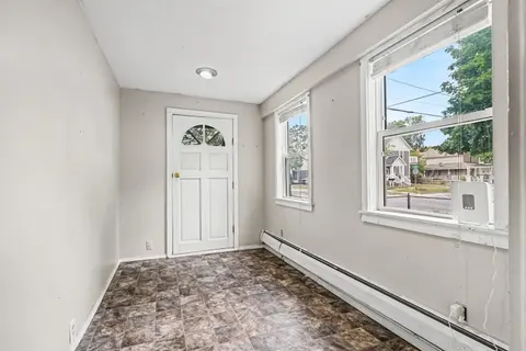301 S Catherine Street, Bay City MI 48706 photo 4