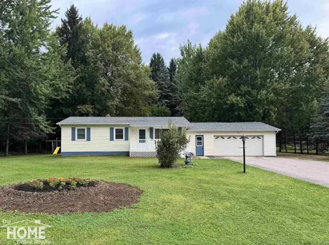 2711 E Hibbard Road, Corunna MI 48817 photo 4