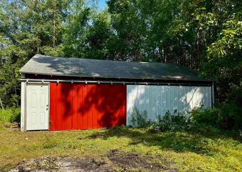 875 N Lake Station Avenue, Harrison MI 48625 photo 2