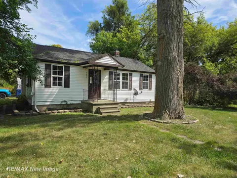 2502 S 24th Street, Saginaw MI 48601 multi-family property for sale
