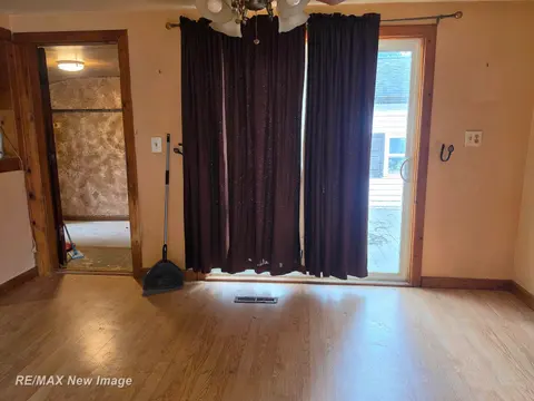 2502 S 24th Street, Saginaw MI 48601 photo 4