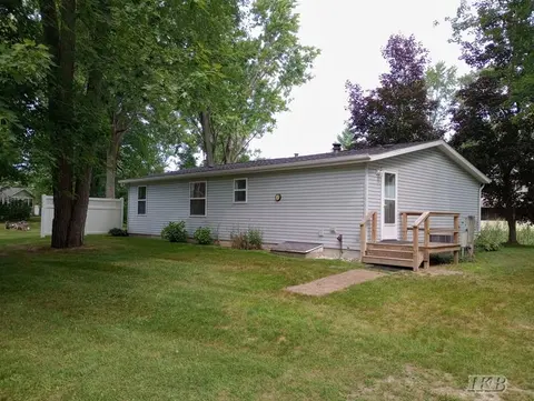 700 Hayes Road, Beaverton MI 48624 photo 2