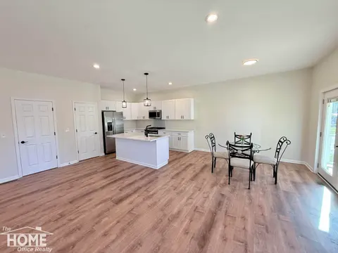 1046 S Pearce Street, Owosso MI 48867 photo 3