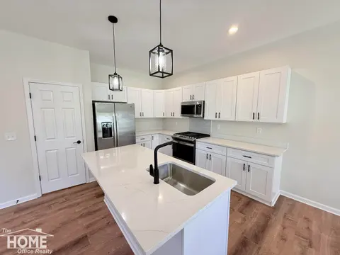 1046 S Pearce Street, Owosso MI 48867 photo 4