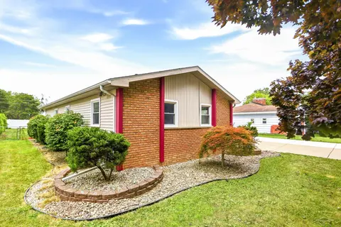 2904 Clayburn Road, Saginaw MI 48603 photo 2