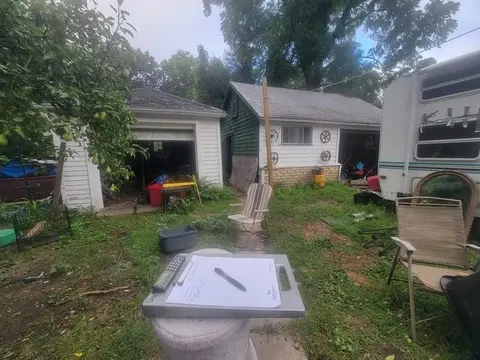 3031 Jackson Street, Saginaw MI 48604 photo 4