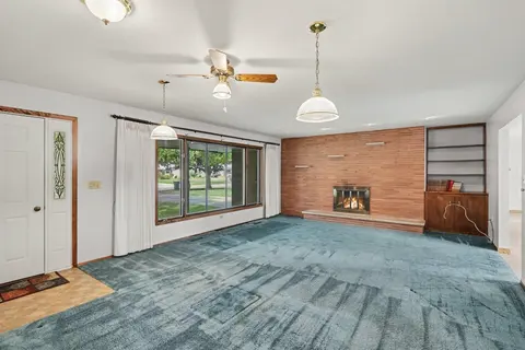 4677 Bloomfield Drive, Bay City MI 48706 photo 5