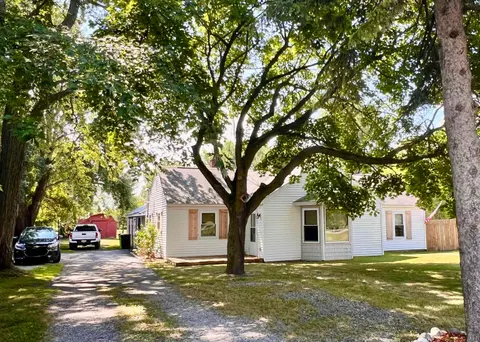 1946 E Parish Road, Kawkawlin MI 48631 home for sale