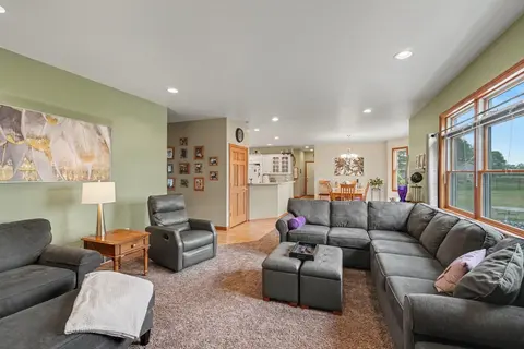 1372 Jaybe Court, Essexville MI 48732 photo 5