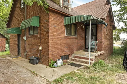 3734 Sheridan Road, Saginaw MI 48601 photo 4