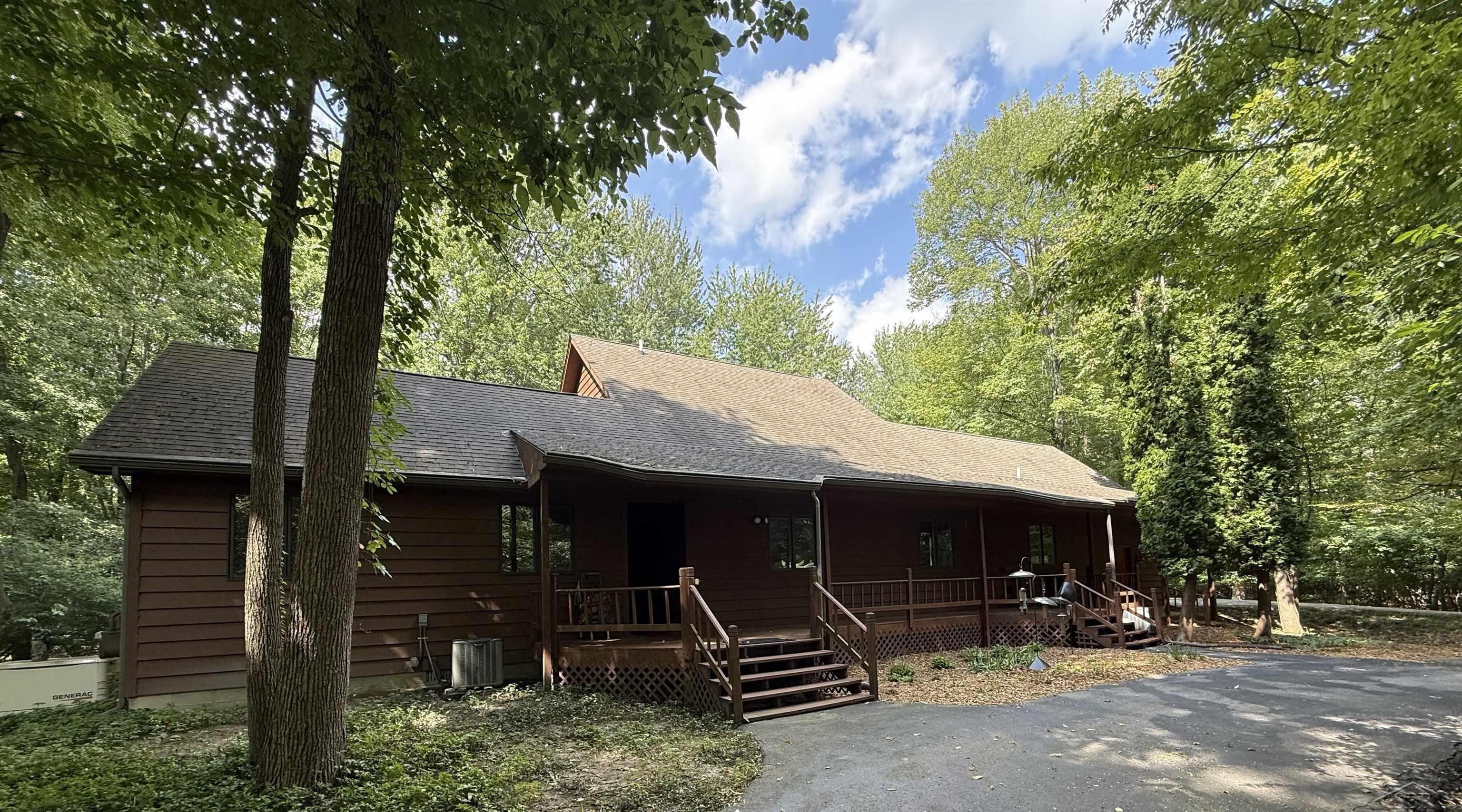 1825 N Miller Road, Saginaw MI 48609 photo 1