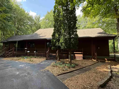 1825 N Miller Road, Saginaw MI 48609 photo 2