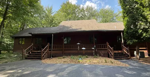 1825 N Miller Road, Saginaw MI 48609 photo 3