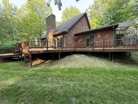1825 N Miller Road, Saginaw MI 48609 photo 4