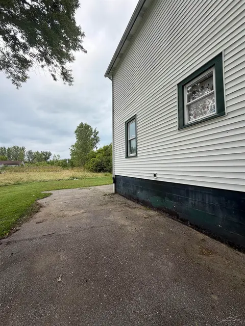3139 Janes Road, Saginaw MI 48601 photo 3