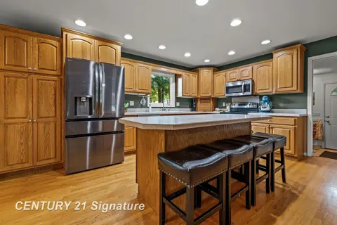 2870 E Nottingham Drive, Saginaw MI 48603 photo 5