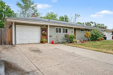 1044 E Washburn Place, Saginaw MI 48602-2954 photo 2