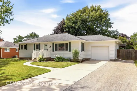 2805 Courtland Place, Saginaw MI 48603 home for sale