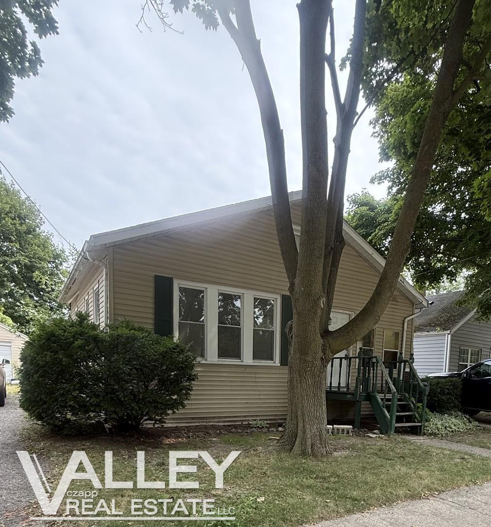3326 Court Street, Saginaw MI 48602 photo 1