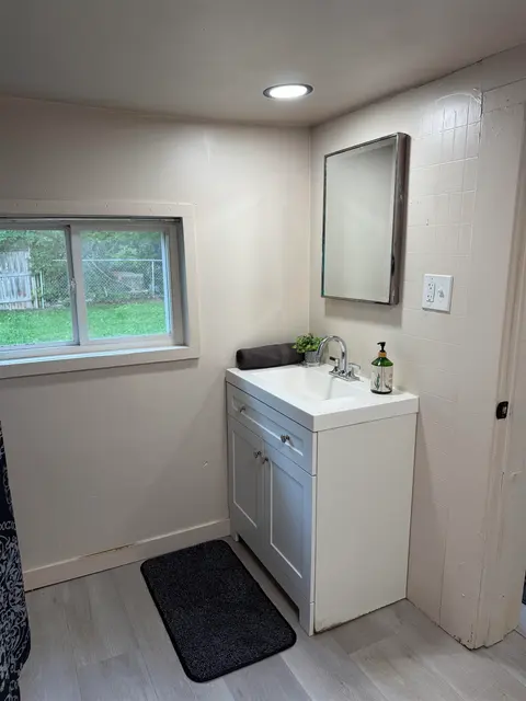 408 W Wheaton Avenue, Clare MI 48617 photo 5
