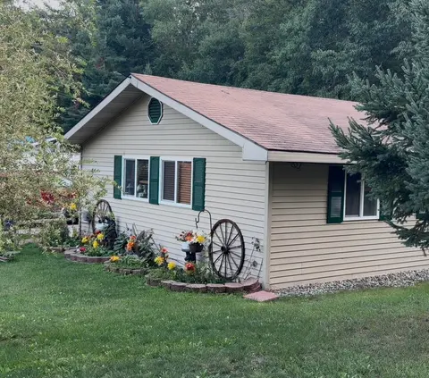 4971 N Westwood Drive, Harrison MI 48625 photo 2