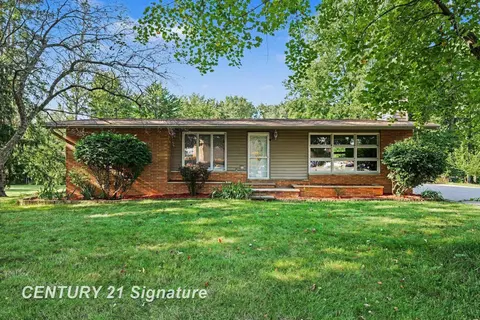 886 W Walnut Street, Saint Charles MI 48655 photo 2