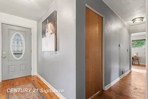 886 W Walnut Street, Saint Charles MI 48655 photo 5
