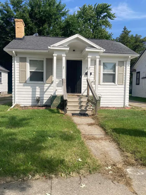 3323 Webber Street, Saginaw MI 48601 home for sale