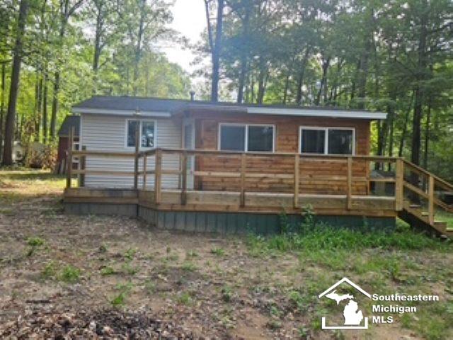 5374 Ferndale Drive, Harrison MI 48625 photo 1
