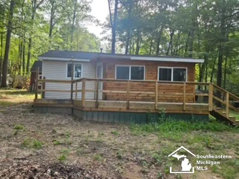 5374 Ferndale Drive, Harrison MI 48625 home for sale