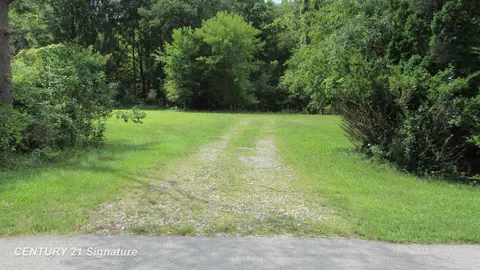 9465 Midland Road, Freeland MI 48623 photo 2