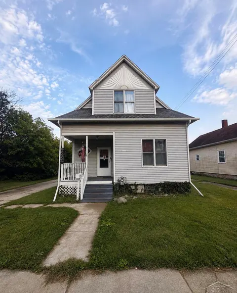 709 S Jackson Street, Bay City MI 48708 photo 2