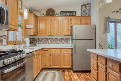 1105 Corlett Drive, Owosso MI 48867-4926 photo 4