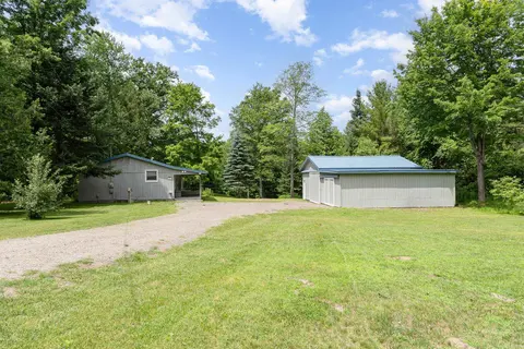 1517 S Whitney Road, Beaverton MI 48612 photo 2