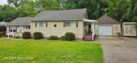 247 Sparling Drive, Saginaw MI 48609 photo 4