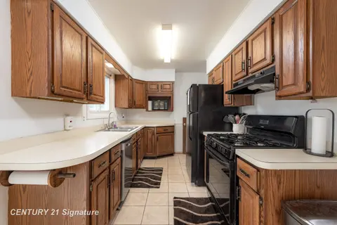 913 Stinson Drive, Saginaw MI 48604 photo 4
